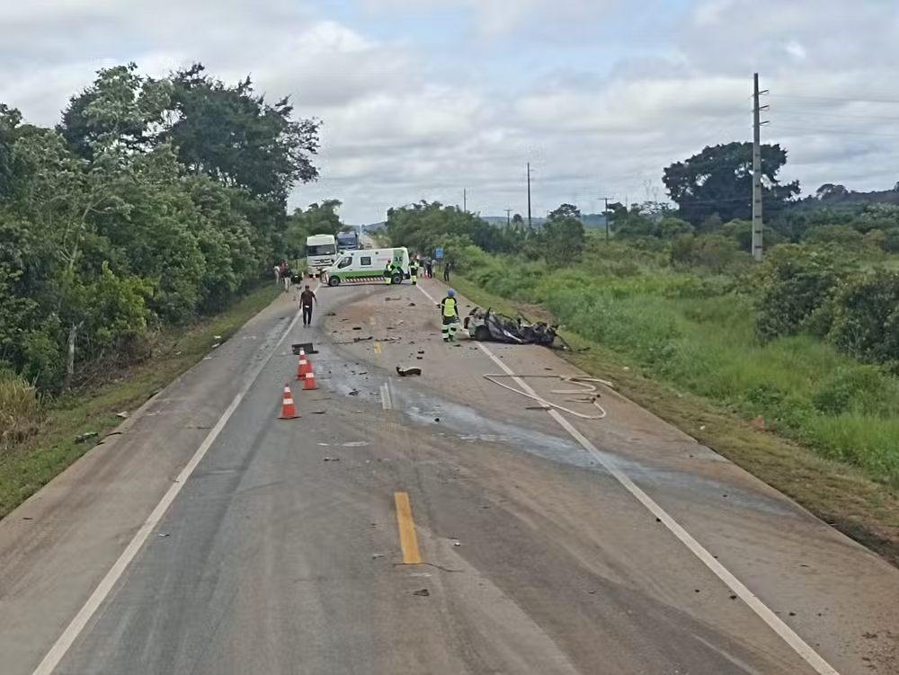 Acidente na BR-364 deixa quatro mortos em Candeias do Jamari