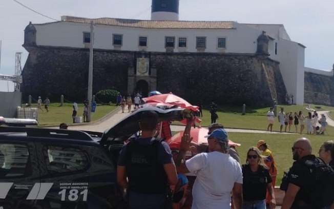 Homens são presos por extorquir e ameaçar turistas na Barra a Bahia: "Valores abusivos"