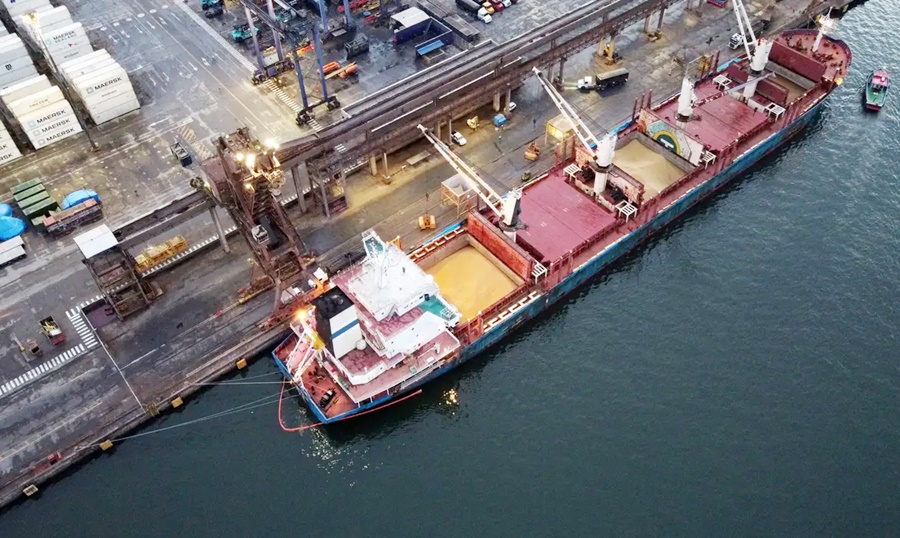 Exportações aos EUA caem 25,5% em janeiro, mas vendas à China sobem