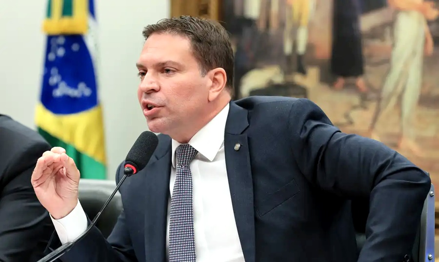 Foragido nos EUA, Ramagem é ouvido pelo STF por videoconferência