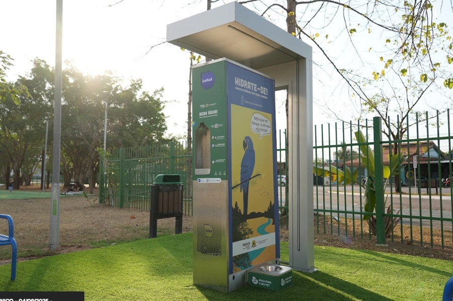 Bebedouros em espaços públicos exigem uso consciente, alerta prefeitura