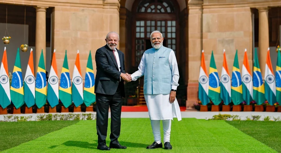 Brasil e Índia firmam acordo sobre terras raras após reunião de Lula e Modi
