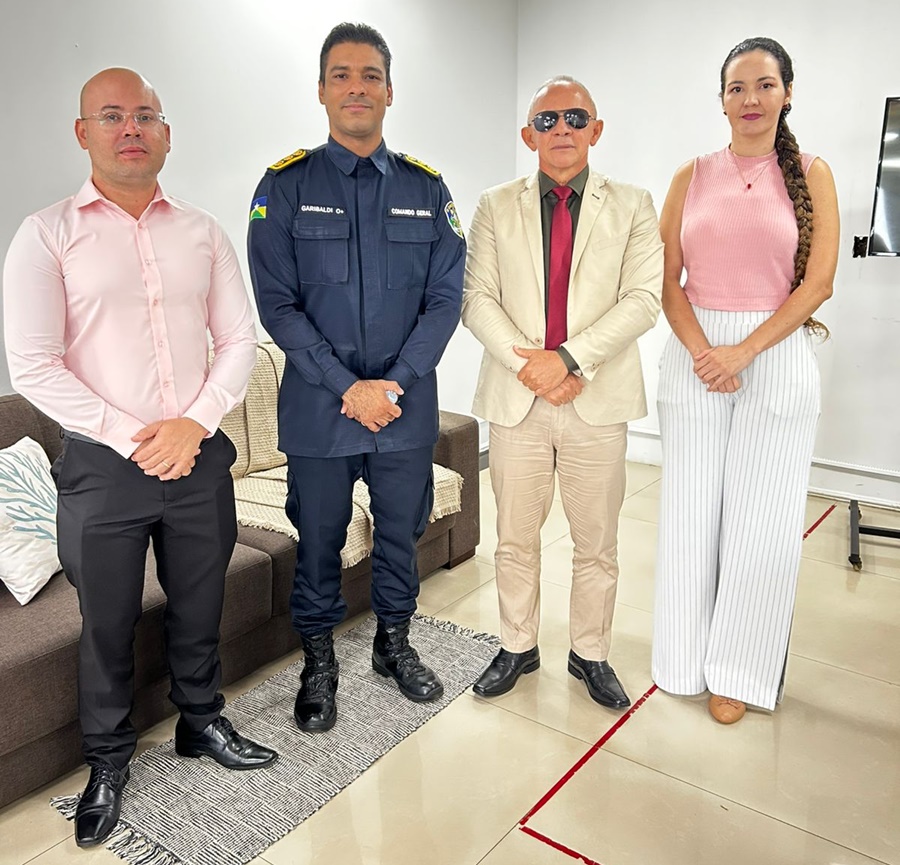 Subcomandante da PMRO recebe representantes da Astir para tratar do atendimento no interior
