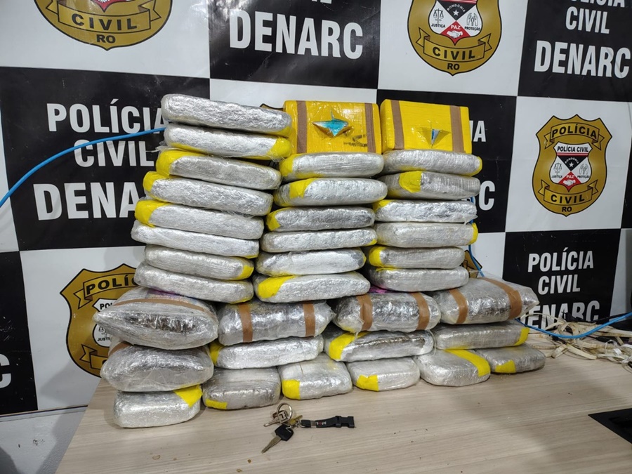 Denarc apreende 47 kg de drogas e prende dois suspeitos em ações distintas na capital