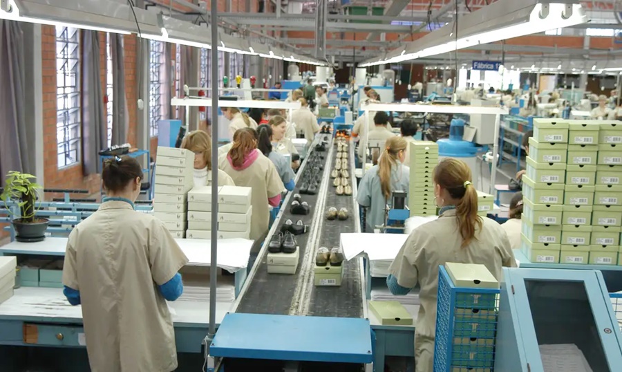 Empresas têm até este sábado para enviar dados salariais por gêneros