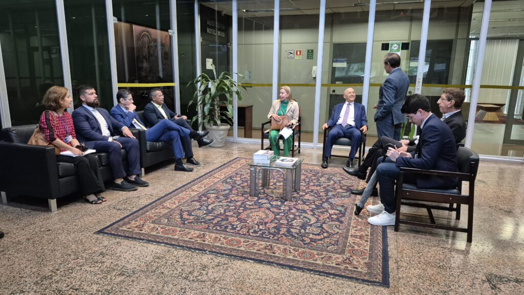 SINDSEF aciona TCU por impasse na Dedicação Exclusiva dos transpostos