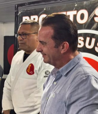 Dr. Luis do Hospital entrega materiais e reforça apoio ao Projeto Jesus Campeão Absoluto