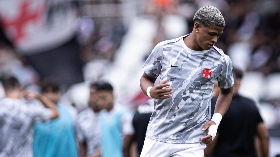 Jogador do Vasco pede desculpas e revela ameaças à sua família
