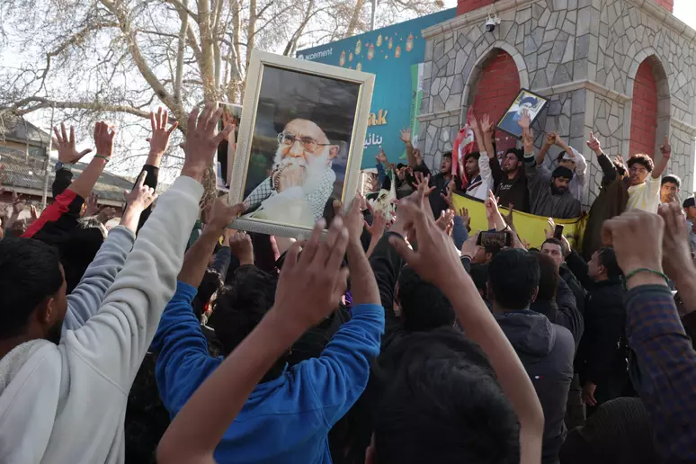 'Não estarão seguros em casa', diz Guarda Revolucionária do Irã após morte de Khamenei