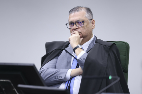 STF proíbe definitivamente saques em dinheiro de emendas parlamentares
