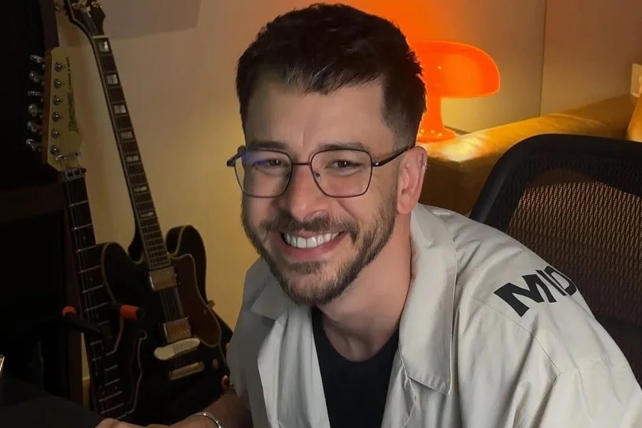 Juiz nomeia novo perito em ação de R$ 100 mil contra Junior e Xororó em caso de contrato
