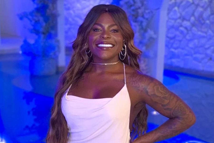 Cantora Jojo Todynho reage a infarto do namorado e rumor sobre anabolizantes