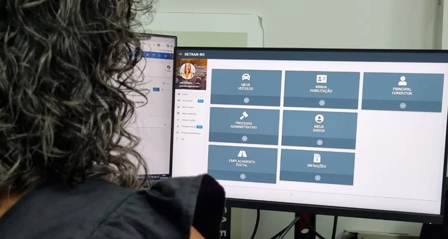 Detran-RO facilita emissão de registro e licenciamento de veículos pela Central de Serviços