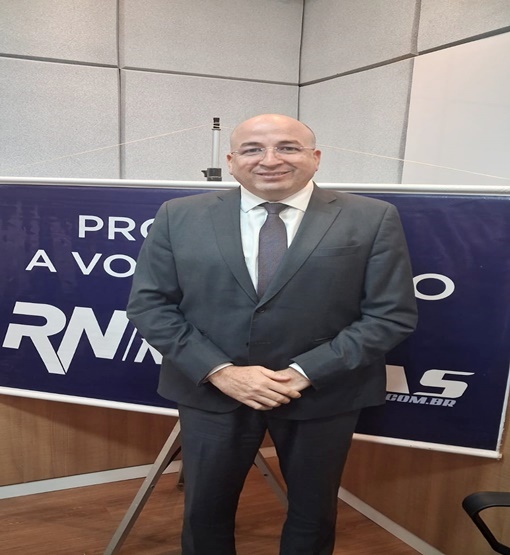 Câmara sofre corte de R$ 600 mil por mês e presidente detalha plano para evitar demissões