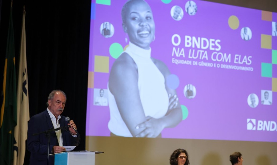 BNDES reduz taxa de juros em empréstimos para mulheres de cooperativas