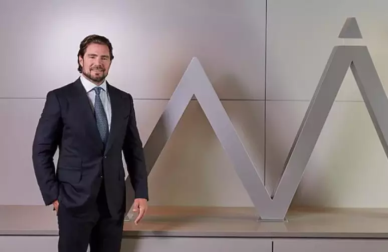 Ministro Luiz Fux acompanha Mendonça no STF para manter prisão de Daniel Vorcaro