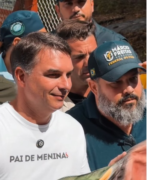 Flávio Bolsonaro chega a Ji-Paraná para lançar Marcos Rogério ao governo de Rondônia