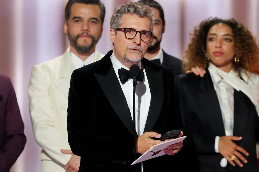 Diretor Kleber Mendonça Filho quebra silêncio após derrotas do Brasil no Oscar

