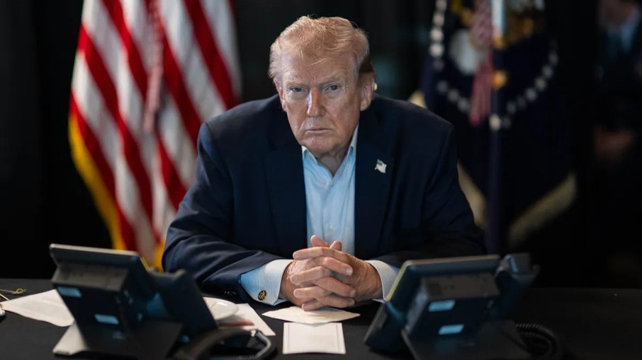 Presidente Donald Trump cobra apoio de aliados para reabertura do Estreito de Ormuz
