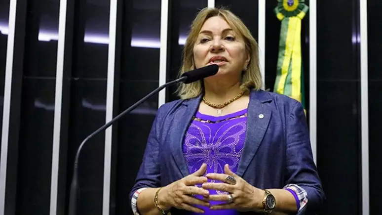Deputada é alvo de operação da PF que investiga desvios no INSS; STF determina tornozeleira