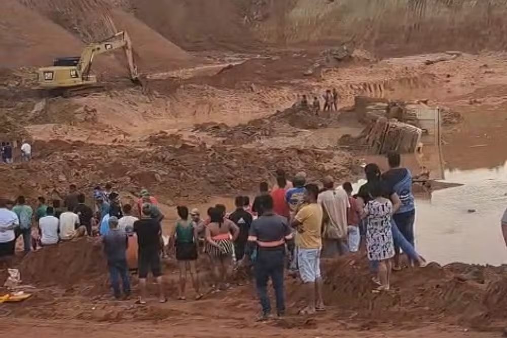 Homem morre após ser soterrado em garimpo, três ficam feridos
