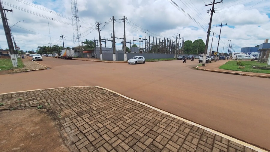 Investimento em sinalização viária amplia segurança no trânsito em Itapuã do Oeste