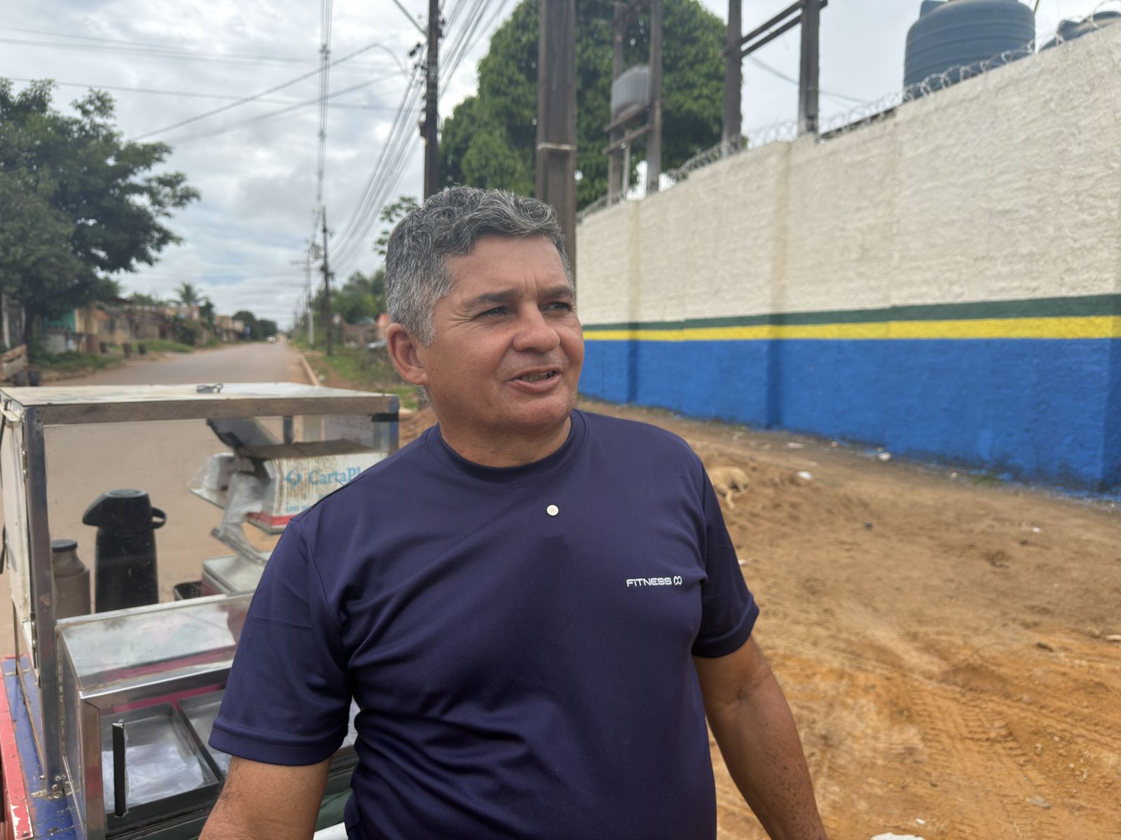 Moradores comemoram fim dos alagamentos após obras de drenagem na zona Leste
