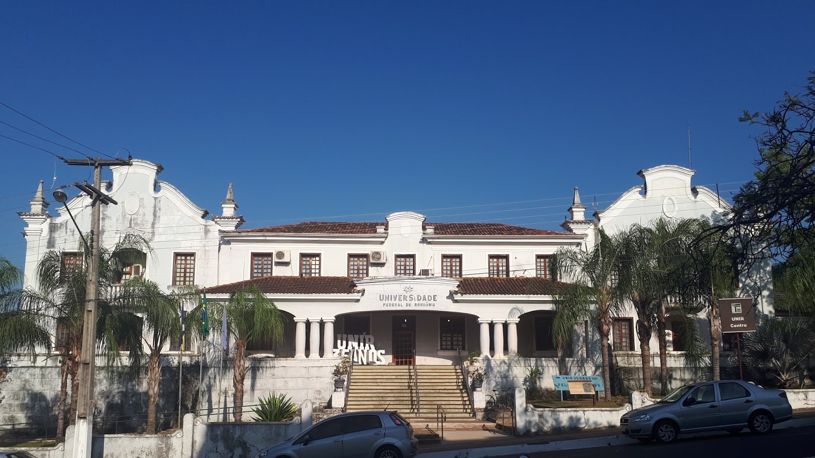 UNIR abre seleção para professor em Porto Velho com salário de R$ 4,4 mil
