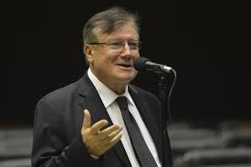 Amir Lando ressurge no radar do Senado e muda o eixo da disputa em Rondônia