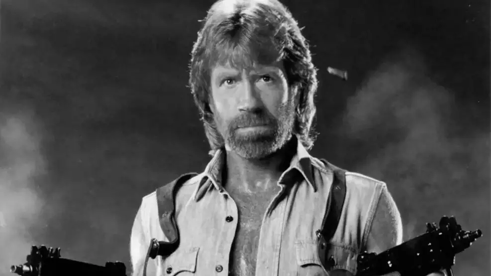 Morre o ator Chuck Norris, ícone da ação hollywoodiana, aos 86 anos no Havaí
