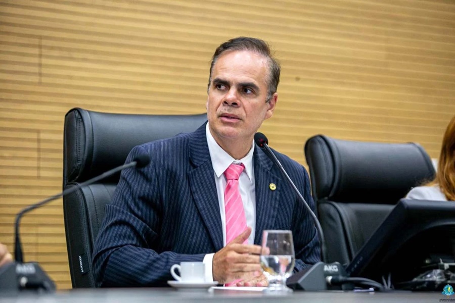 Deputado Alan Queiroz destina R$ 300 mil para aquisição de trator, em Nova União