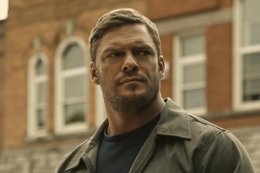 Astro Alan Ritchson de Velozes e Furiosos é flagrado espancando vizinho no EUA