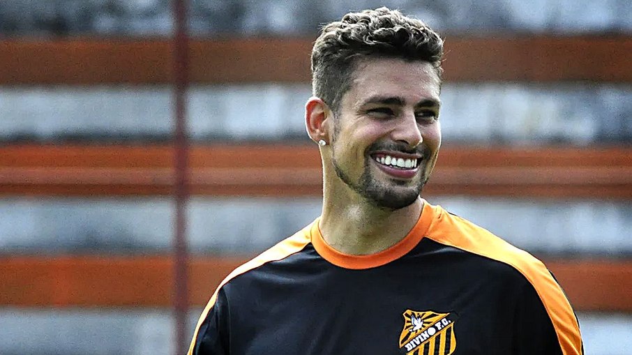 Rede Globo convoca Cauã Reymond para sequência da famosa novela Avenida Brasil
