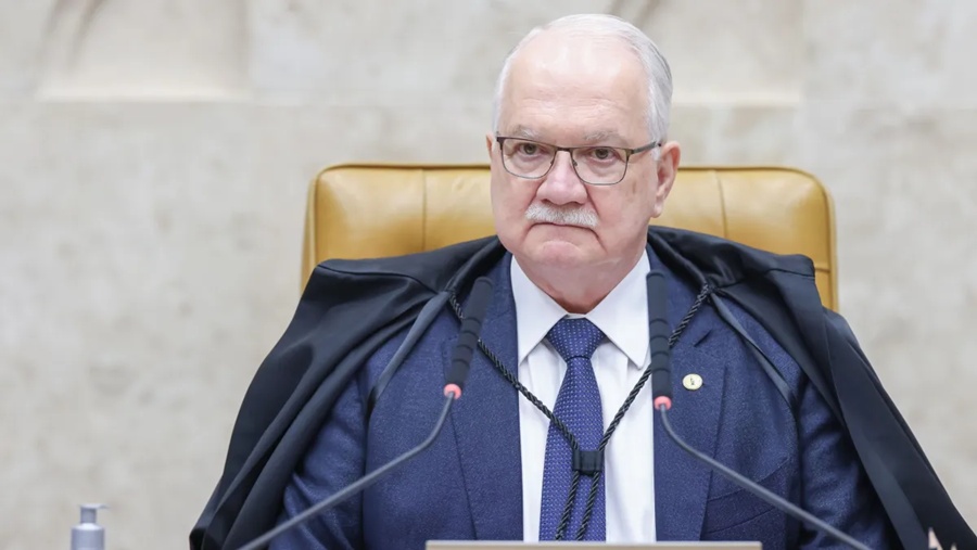 Juízes precisam responder por seus erros, diz Fachin em meio a caso Master