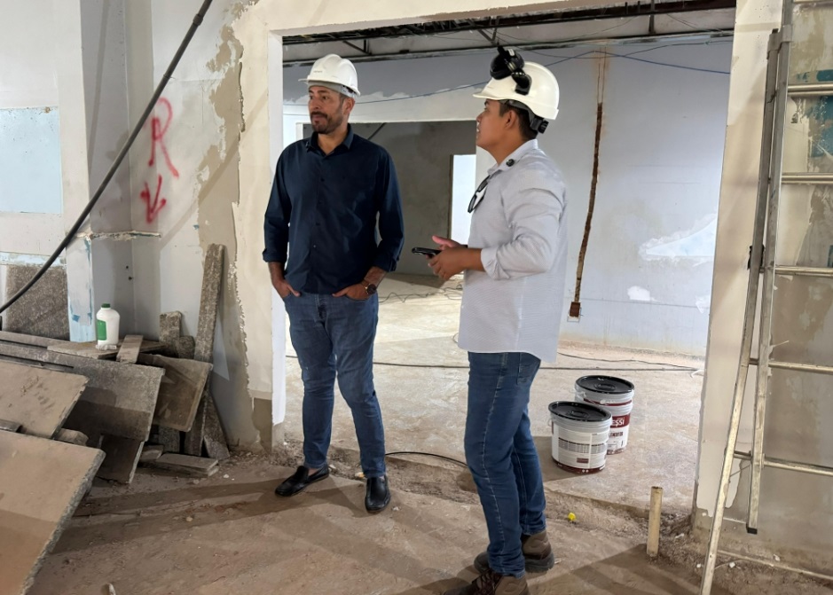 Vereador Márcio Pacele fiscaliza obra de reforma e ampliação da UPA da Zona Leste