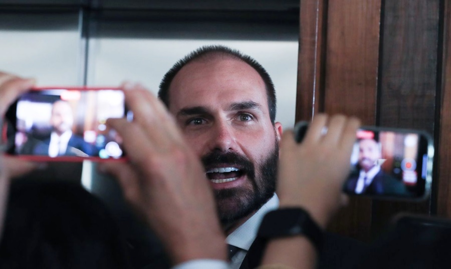 Depoimento de Eduardo Bolsonaro em processo no STF é marcado