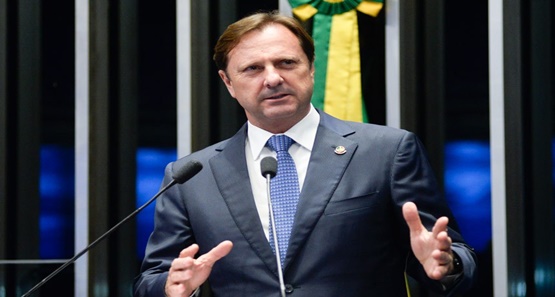 Procuradoria avaliza candidatura de Acir Gurgacz e cita caso Cassol