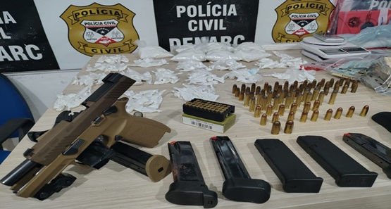 Casal é preso com cocaína, arma e R$ 33 mil em operação do Denarc em Porto Velho