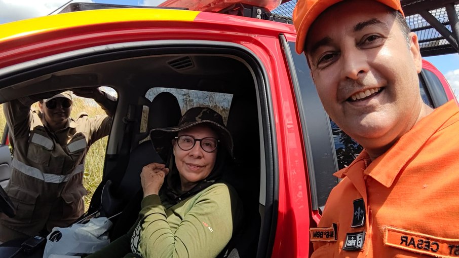 Bombeiros localizam professora de 52 anos que estava desaparecida em parque de Goiás
