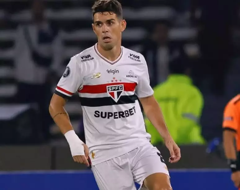 São Paulo chega a rescisão com Oscar e terá que pagar R$ 10 milhões ao jogador
