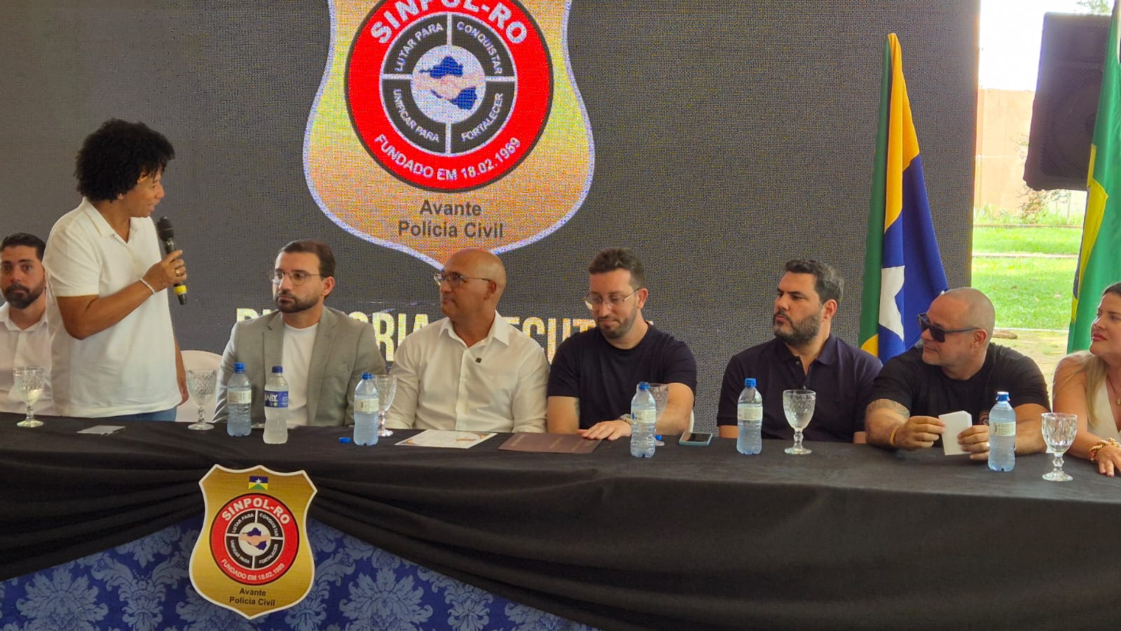 Deputada Silvia Cristina prestigia posse da nova diretoria do Sinpol em Porto Velho
