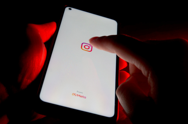 TSE tem divergência sobre crime de boca de urna digital em story do Instagram
