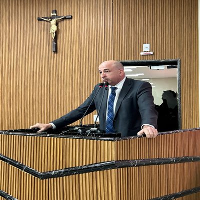  Gedeão Negreiros cobra limpeza urgente de vala no Bairro São Francisco