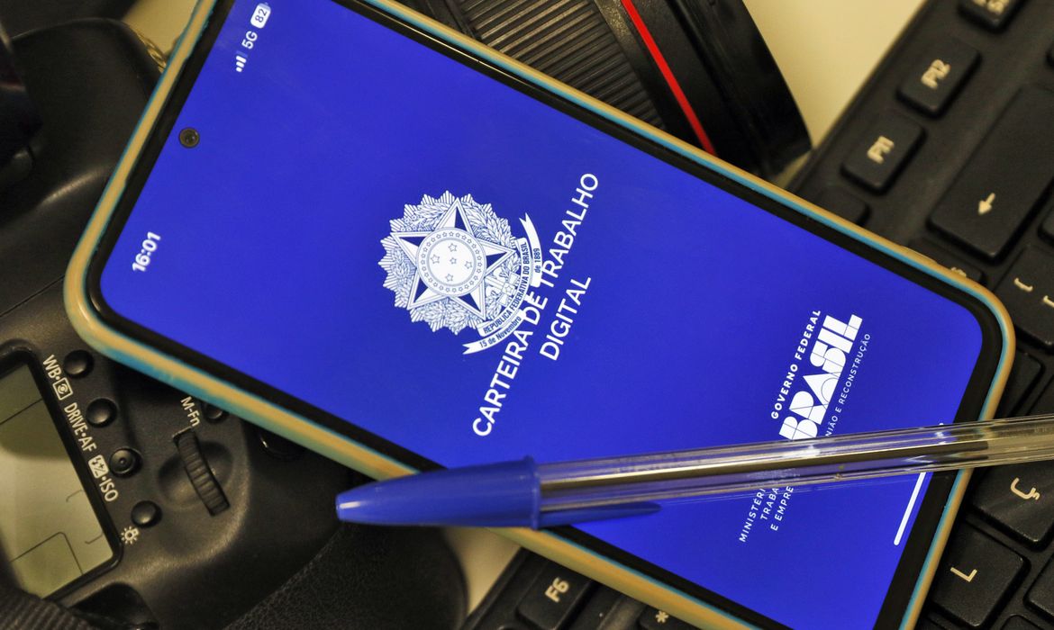 Jornada menor e auxílio-creche: veja o que muda para terceirizados
