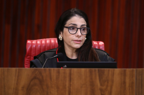 Punir candidatas laranjas sem fraude à cota de gênero fere a isonomia
