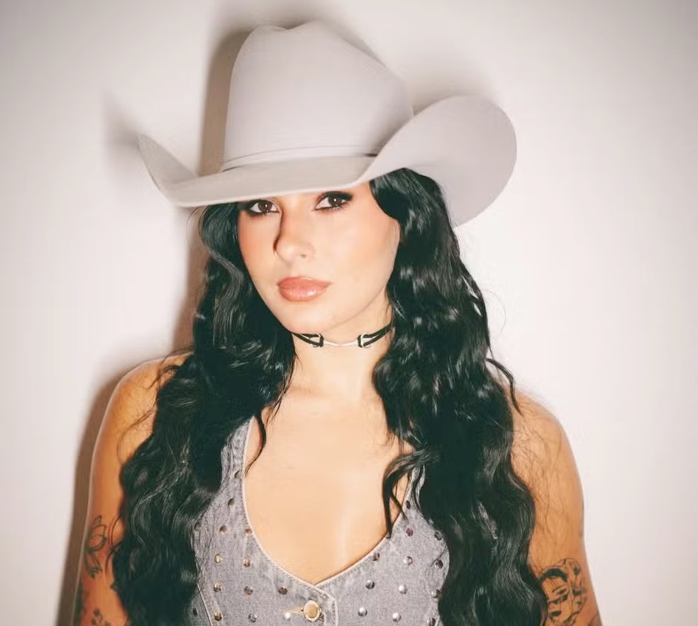 Ana Castela é confirmada como destaque da Expovel 2026 em Porto Velho