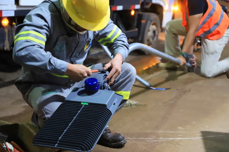 Estrada dos Periquitos enfrenta anos de escuridão e furtos constantes