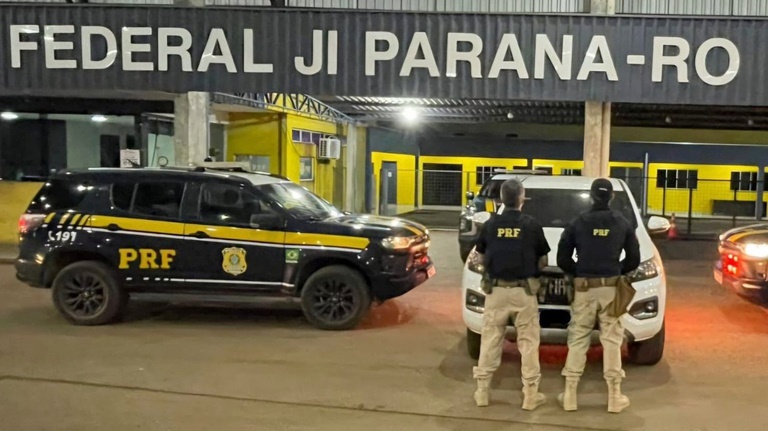 PRF em Rondônia recupera veículo com sinais identificadores adulterados em Ji-Paraná