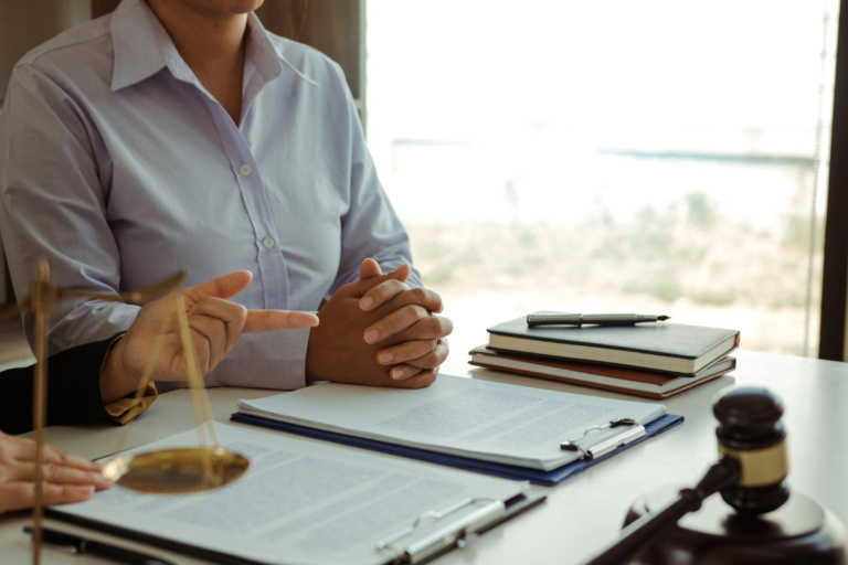 Gasto partidário com assessoria jurídica só se comprova com documentos
