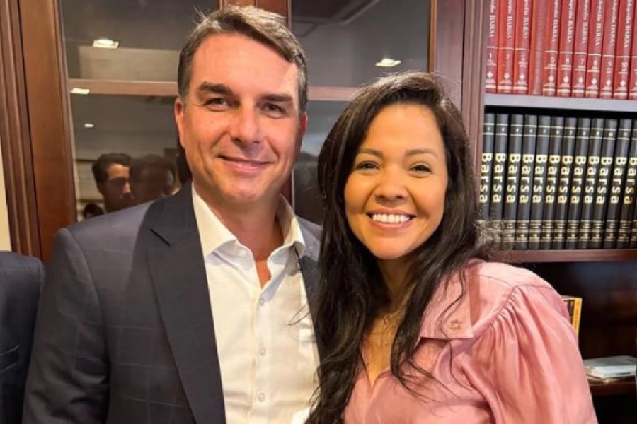 Vereadora de Fortaleza, Priscila Costa é cotada para vice de Flávio Bolsonaro
